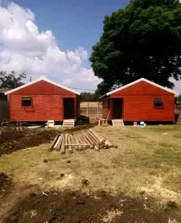 Wendy Hut,Log homes and Nutec houses