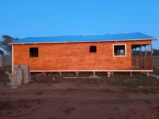 Wendy Hut,Log homes and Nutec houses