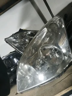Toyota verso headlight