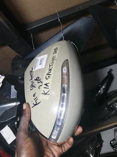 Kia sportage side mirror