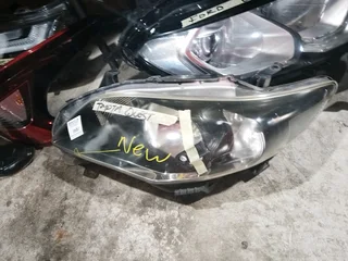 Toyota quest headlight