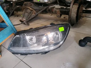 VW touran caddy headlight