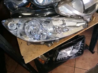 Peugeot 308 headlight