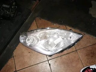 Suzuki splash headlight 2009