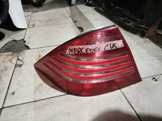 Mercedes clk 220 taillight