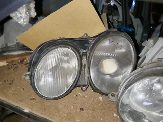 Mercedes benz W215 headlight