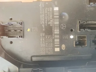 Mercedes benz W204 rear fuse box