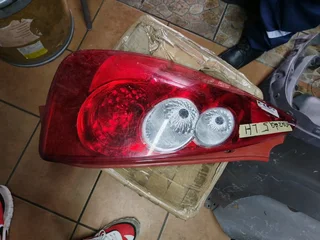 Mazda 5 headlight