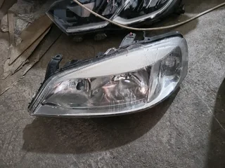 Opel zafira headlight and taillight