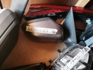 Nissan almera side mirror