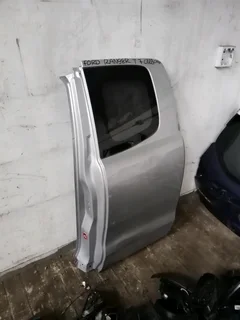 Ford ranger T7 double cab rear door