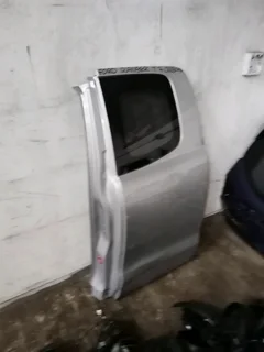 Ford ranger T7 double cab rear door