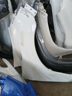 Isuzu Dmax fender