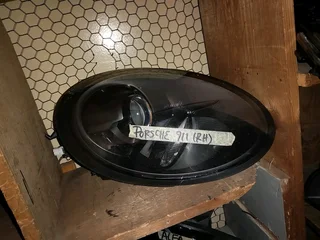 Porsche 911 Headlight