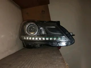 Mercedes benz W204 Facelift headlight