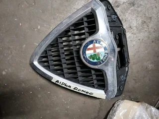 Alfa romeo grill