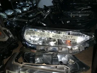 Toyota yaris 2020 headlight