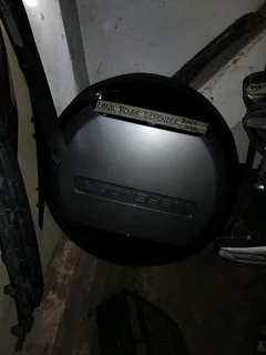 Land rover defender wheel cover