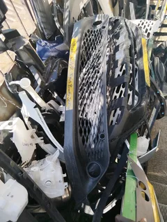 Toyota chr down bumper grill