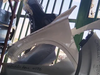 Mercedes benz W156 GLA fender