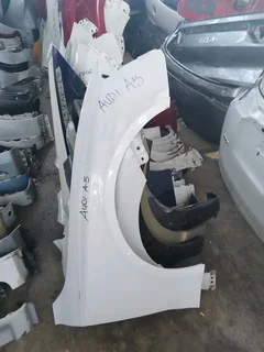 Audi A5 fender