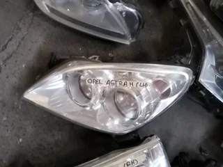 Opel astrah headlight