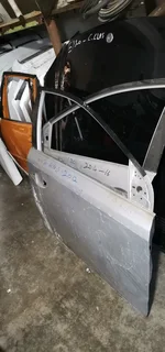 Toyota auris right side door 2012
