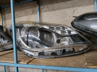 Toyota yaris headlight