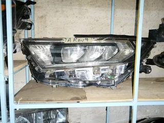 Toyota rav4 headlight