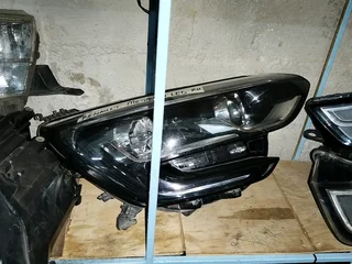 Renault Megan 4 headlight