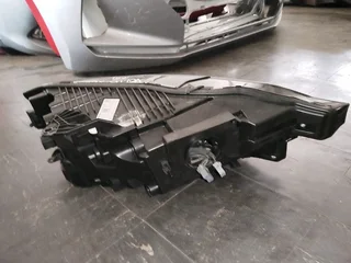 Volvo xc60 headlight