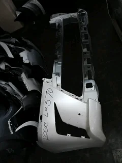 Lexus LX 570 bumper