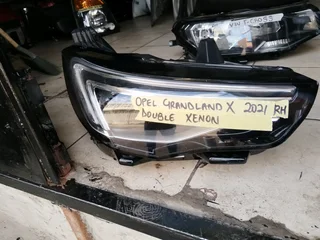 OPEL GRANDLAND X 2021 RHDOUBLE Xenon headlight