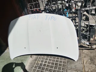 Fiat tipo bonnet