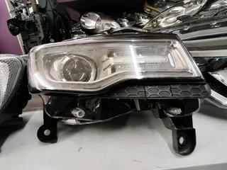 Jeep cherokee headlight