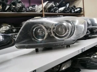 E90 headlight