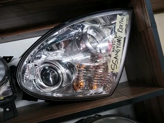 Sangyong rexton headlight