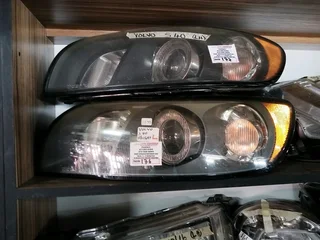 Volvo s40 headlight
