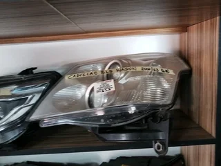 Cadilac bls wagon 2007-23 headlight