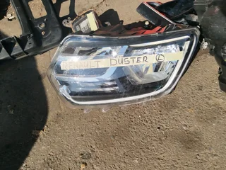 Renault duster headlight