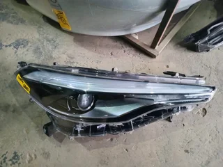 Toyota cross headlight