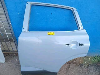 Nissan quashquai rear doors