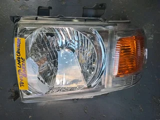Toyota land cruiser bakkie headlight