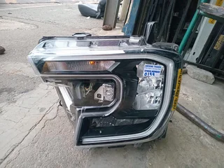Ford ranger T9 headlight