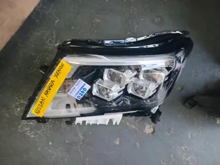 Nissan navara xenon headlight