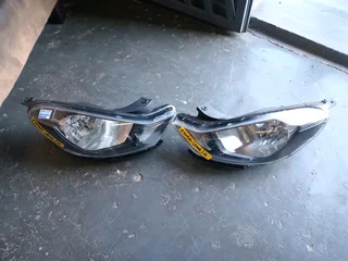 Hyundai grand i10 headlight