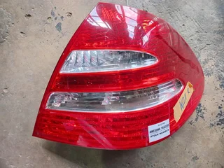 Mercedes 211. Taillight