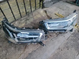 Toyota hillux legend 45 headlights