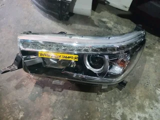 Toyota hillux Gd6 legend 50 headlight