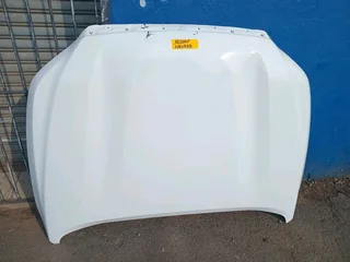 Nissan navara bonnet
